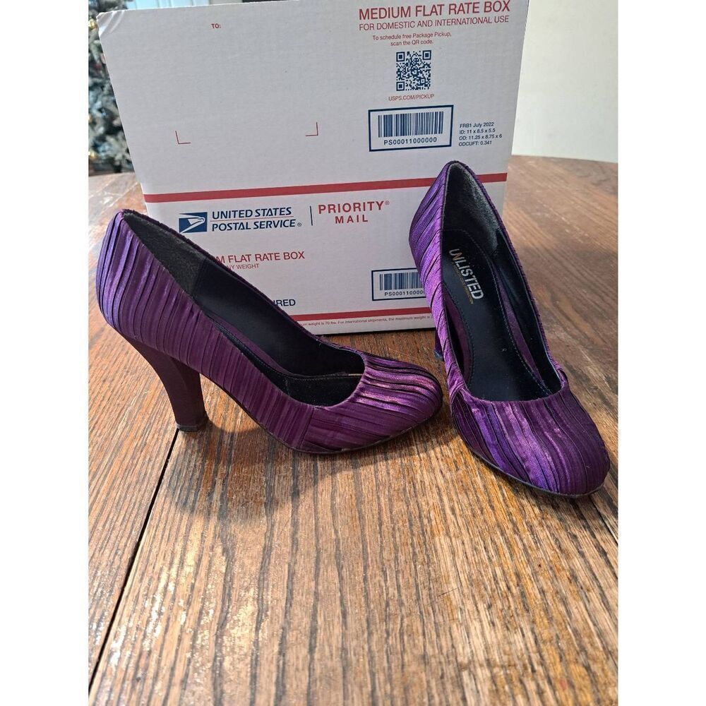 7M Unlisted Kenneth Cole Hug Her Purple Pleated Satin Pump High Heel Dress Shoes